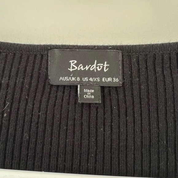 Bardot sweater with tie front - Picture 3 of 4